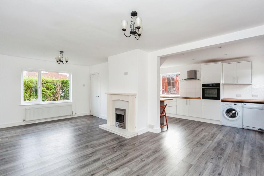 Additional image 4 of Oliver Lane, Great Sutton, Ellesmere Port