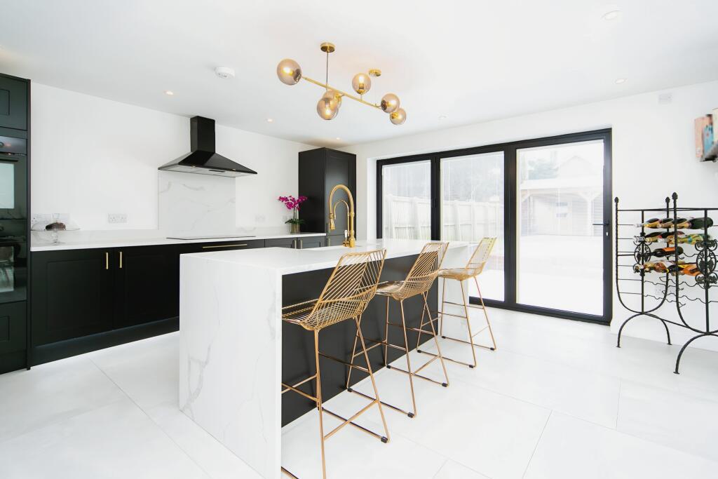 Chester Road, Ellesmere Port, CH66