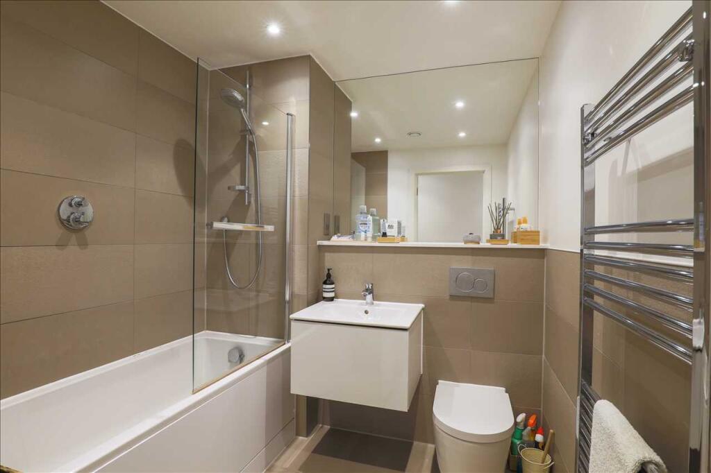 Additional image 5 of Leaden Hill