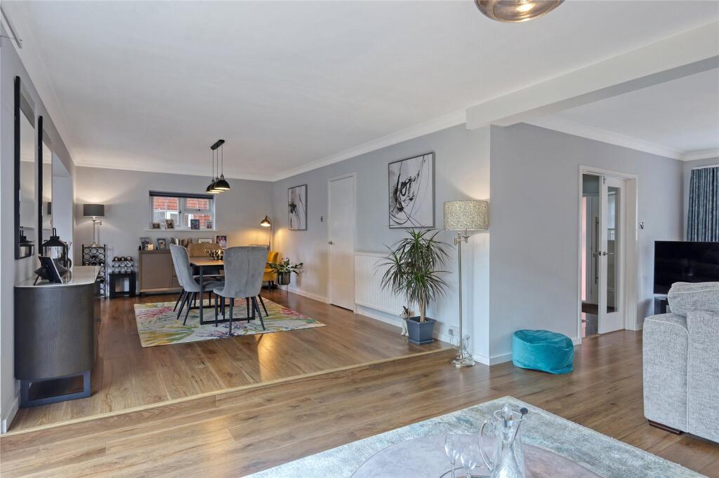 Additional image 5 of Chartfield Drive, Kirby-le-Soken, Frinton-on-Sea, Essex, CO13