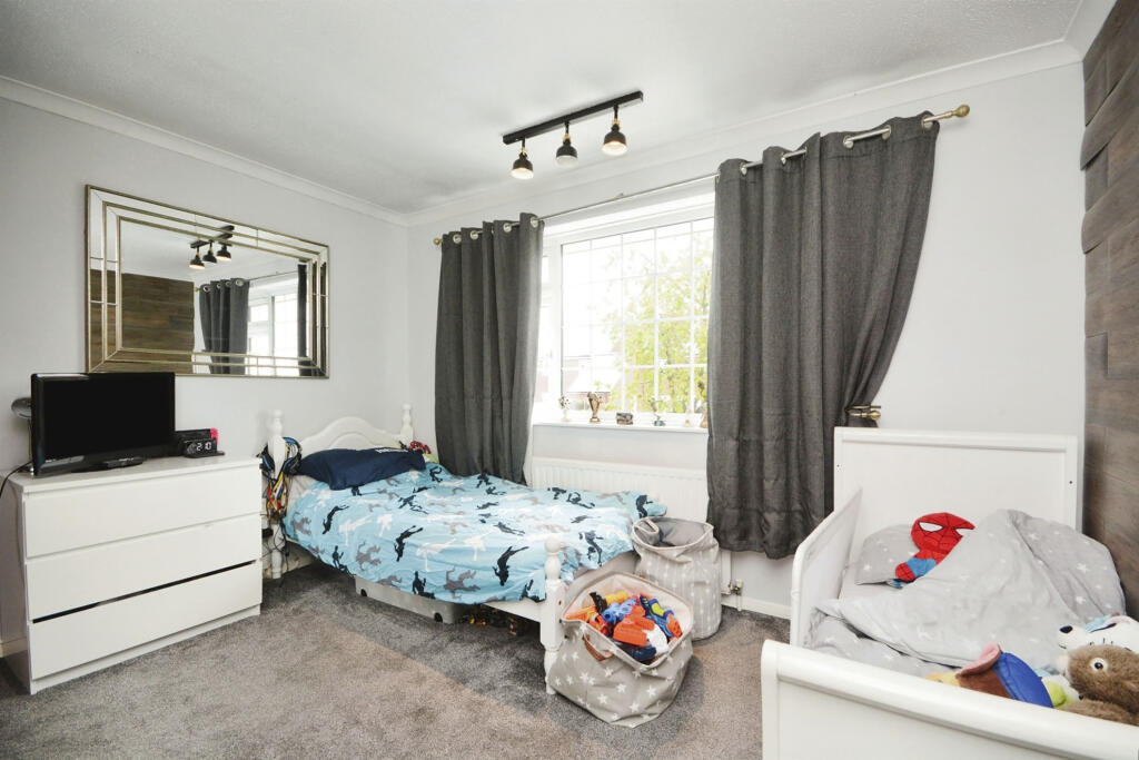 Additional image 10 of Churchill Avenue, Halstead