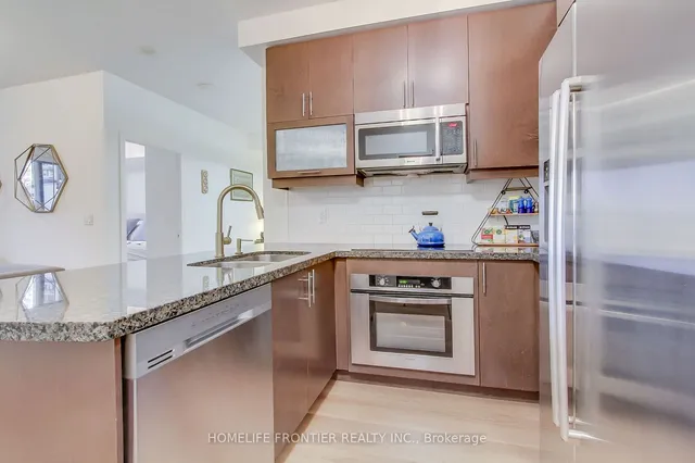 Additional image 2 of 35 Balmuto St Unit 710