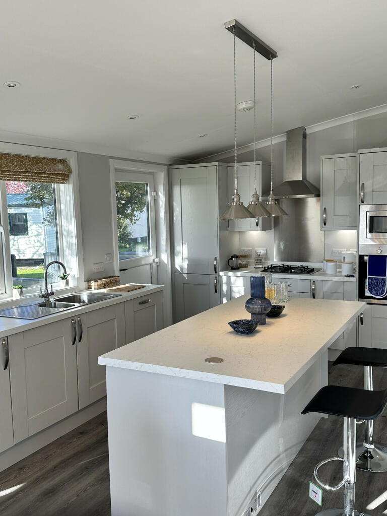 Additional image 4 of Colchester, Essex, CO7