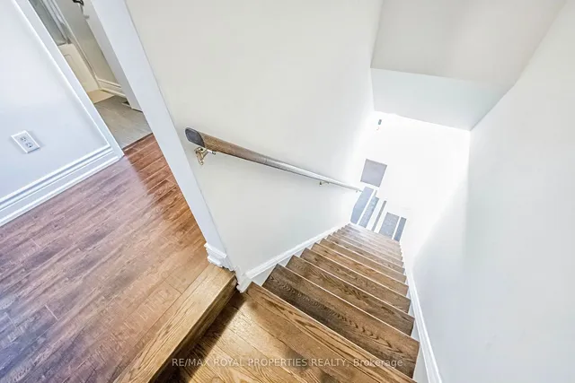 Additional image 17 of 58 Crittenden Sq