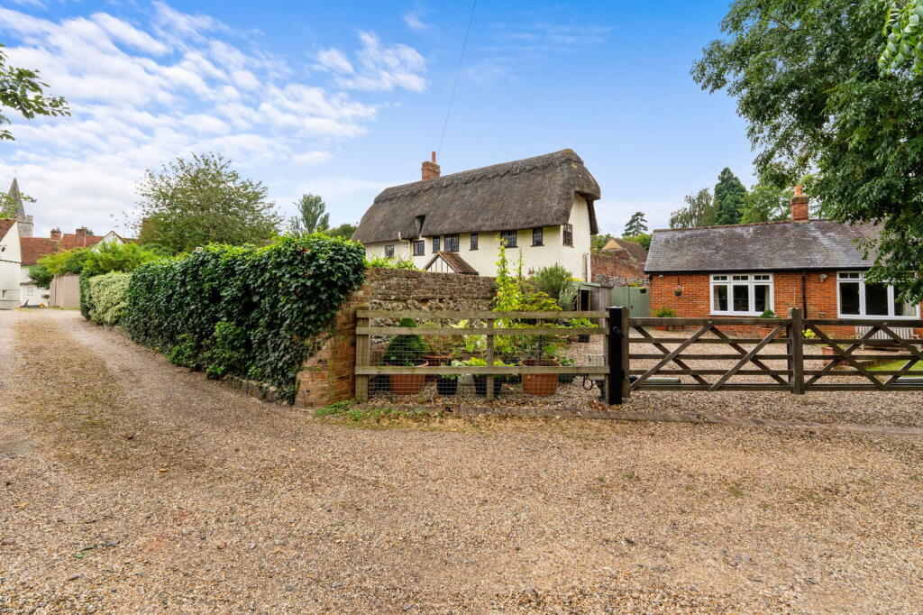 Additional image 18 of Watts Yard, Manuden