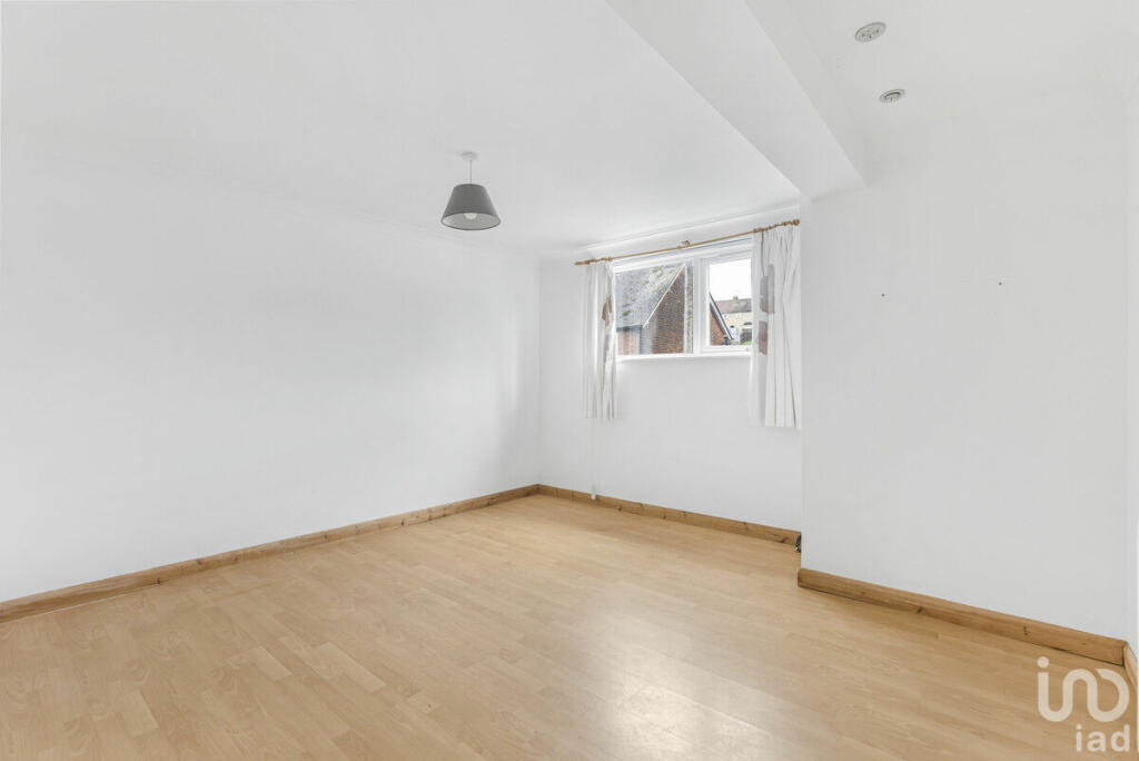 Additional image 7 of stoney Common, Stansted, CM24