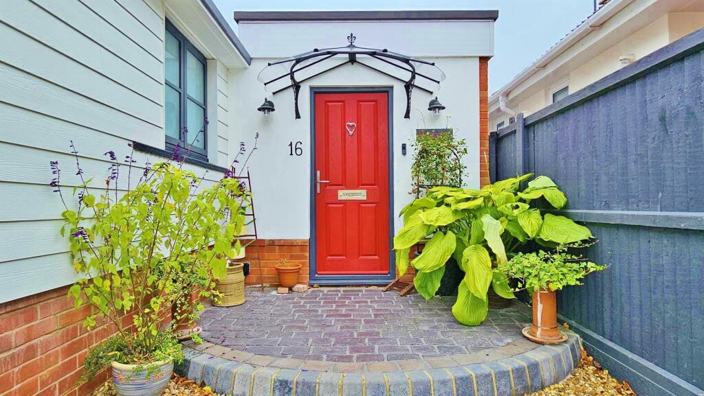 Additional image 28 of Harold Road, Frinton-On-Sea