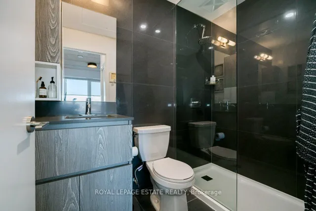 Additional image 18 of 665 Queen St Unit 403