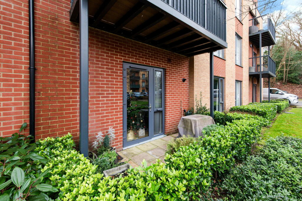 Additional image 3 of Iron Railway Close, Coulsdon, Surrey, CR5 3LF