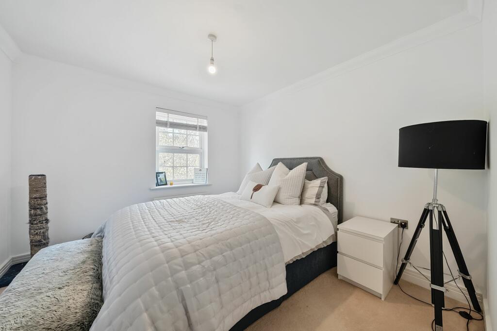 Additional image 21 of West Parkside, Warlingham, CR6