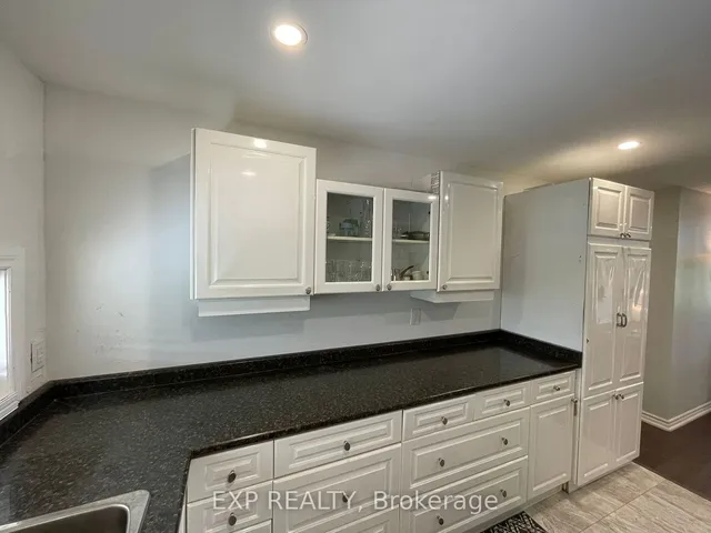 Additional image 9 of 4673 Jane St Unit 318