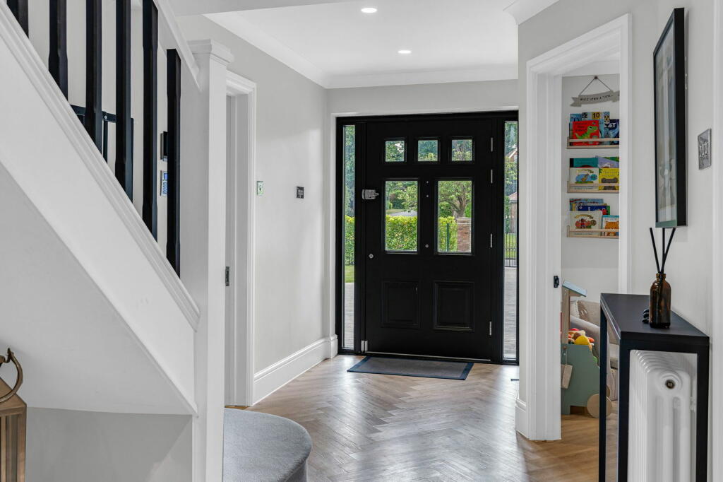 Additional image 10 of Longaford Way, Hutton Mount, Brentwood, CM13 2LT