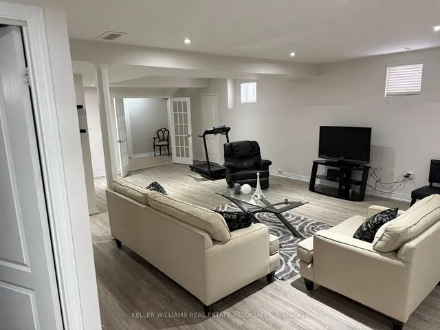 Additional image 23 of 37 Chevrolet Dr