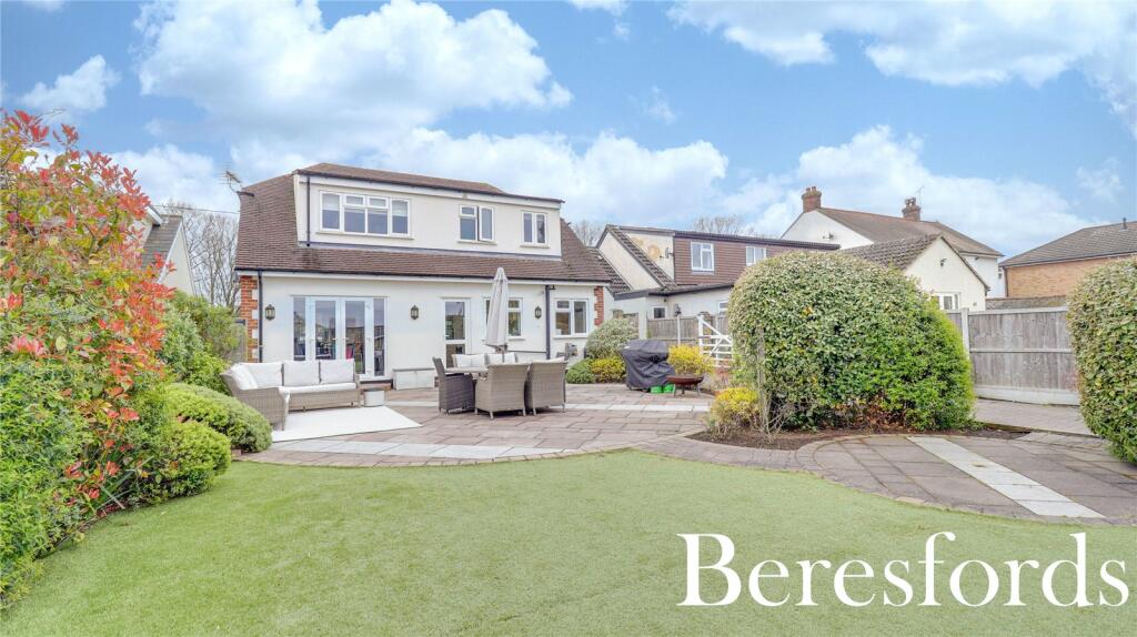 Additional image 29 of Coxtie Green Road, Pilgrims Hatch, CM14