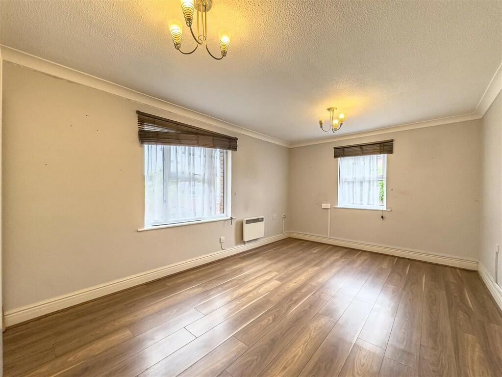 Additional image 3 of Akenfield Close, South Woodham Ferrers, Chelmsford