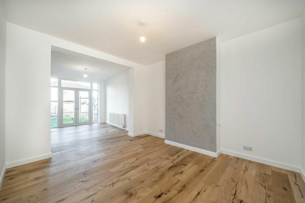 Additional image 5 of Bond Road, Mitcham