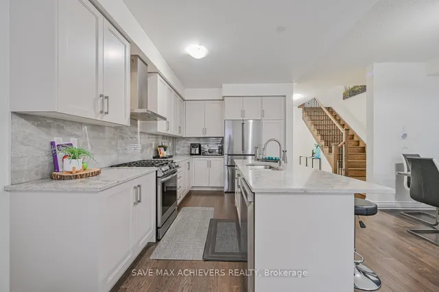 Additional image 12 of 13 Banner Elk St