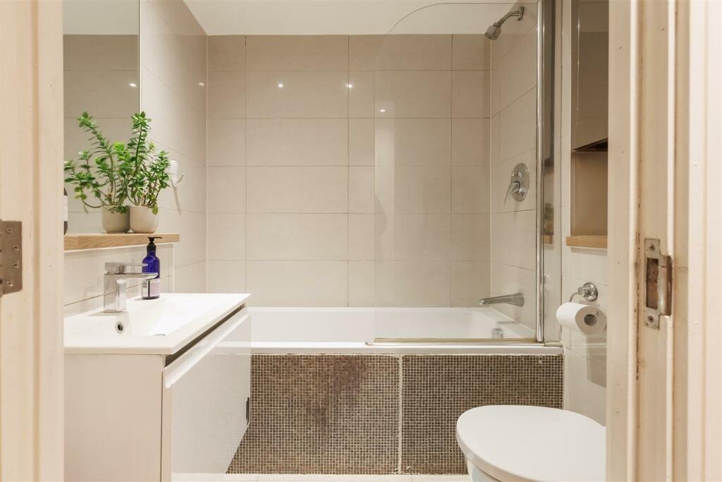 Additional image 9 of Laurel Court, Station Road, Epping