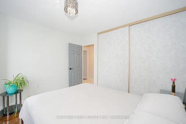 Additional image 25 of 17 Knightsbridge Rd Unit 609