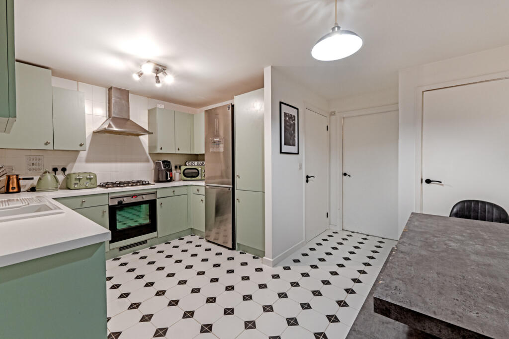 Additional image 4 of Felstead Crescent, Stansted, Essex, CM24