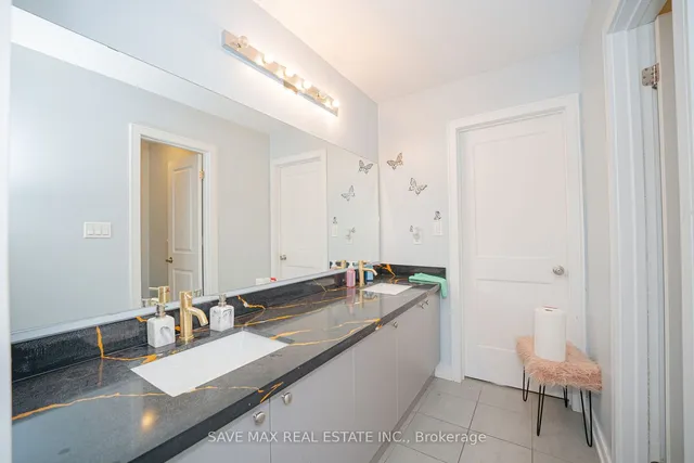 Additional image 27 of 23 HENDRICKS Cres