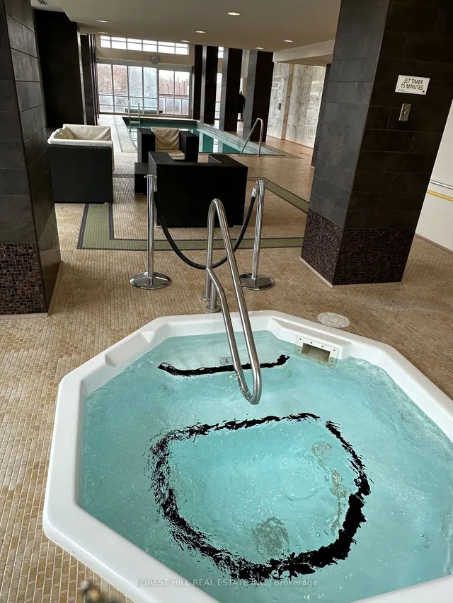 Additional image 20 of 825 Church St Unit 321