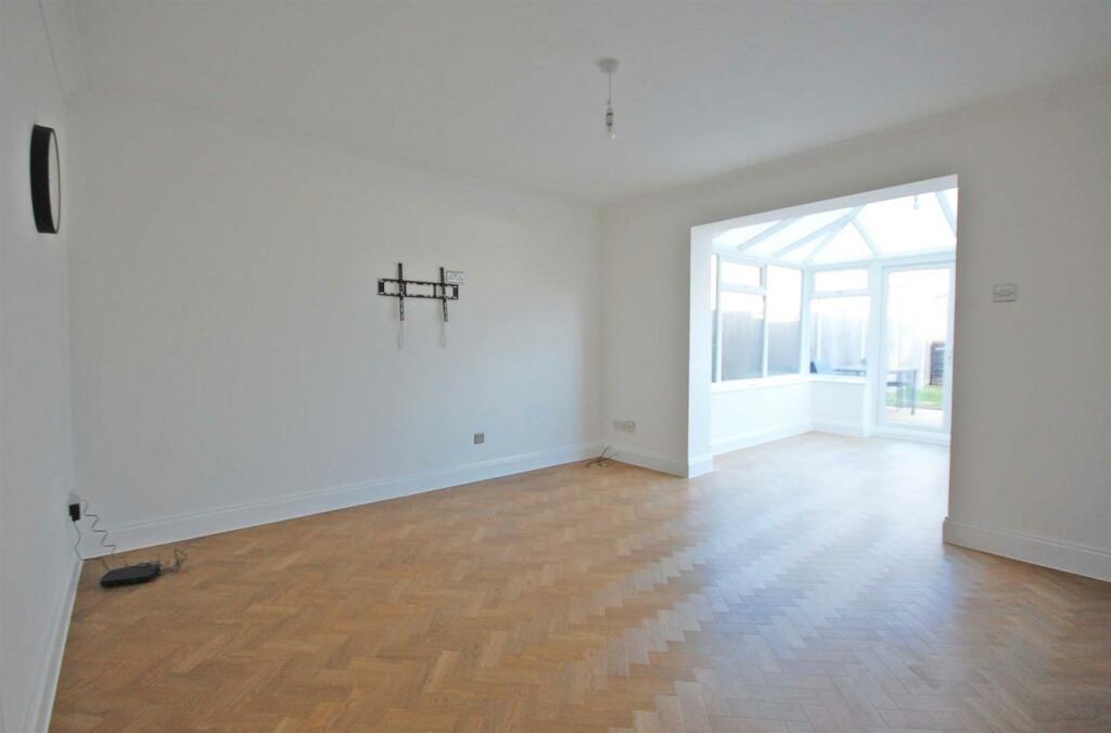 Additional image 7 of Pochard Way, Great Notley, Braintree