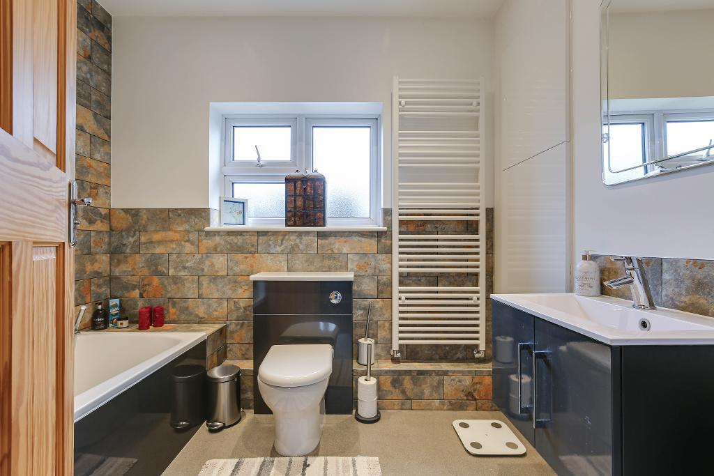 Additional image 23 of Farleigh Road, Warlingham, Surrey, CR6 9EF