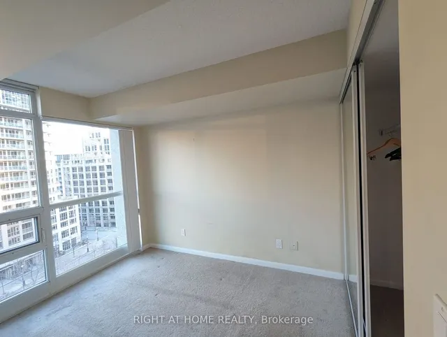 Additional image 11 of 209 Fort York Blvd Unit 965