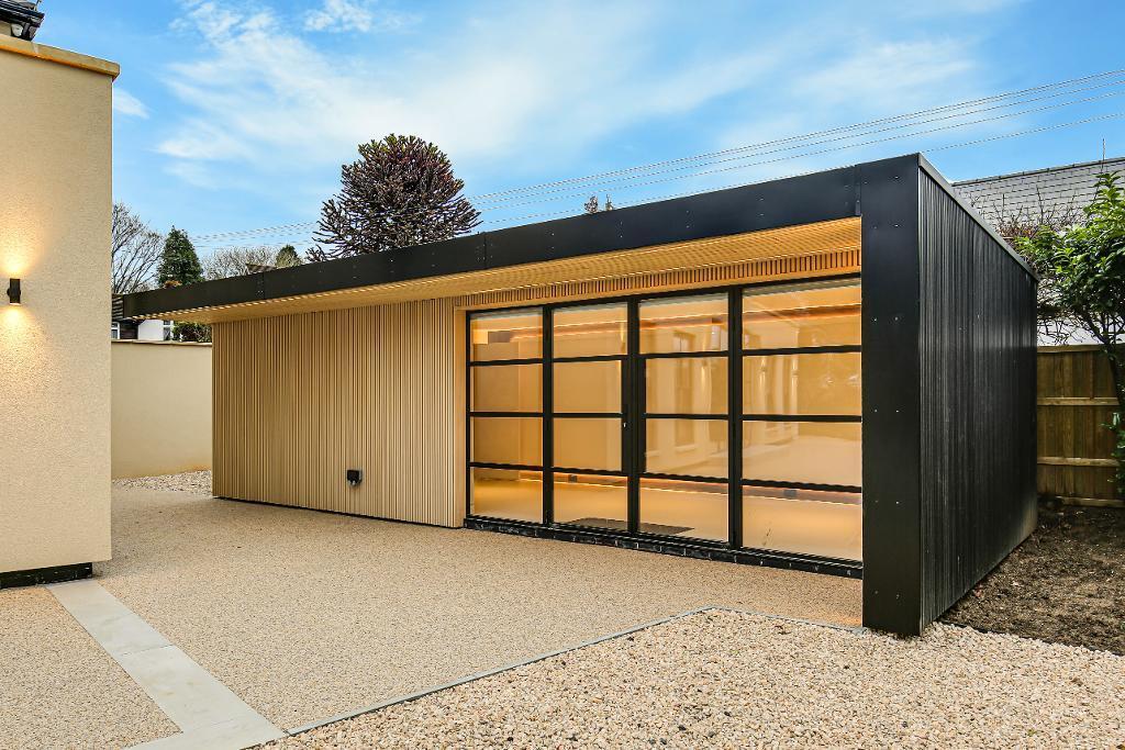 Additional image 38 of 219 Farleigh Road, Warlingham, Surrey, CR6 9EL