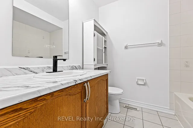 Additional image 22 of 92 Goldenlight Circ Unit 11