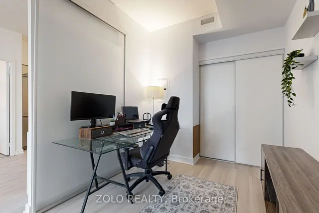 Additional image 21 of 25 Capreol Crt Unit 3306