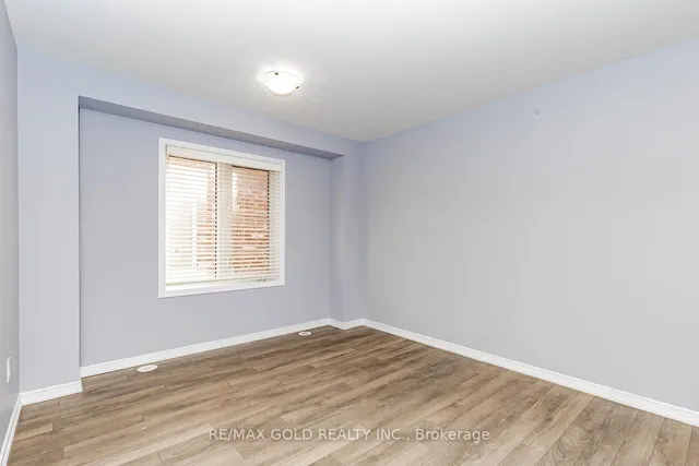 Additional image 12 of 22 Francesco St