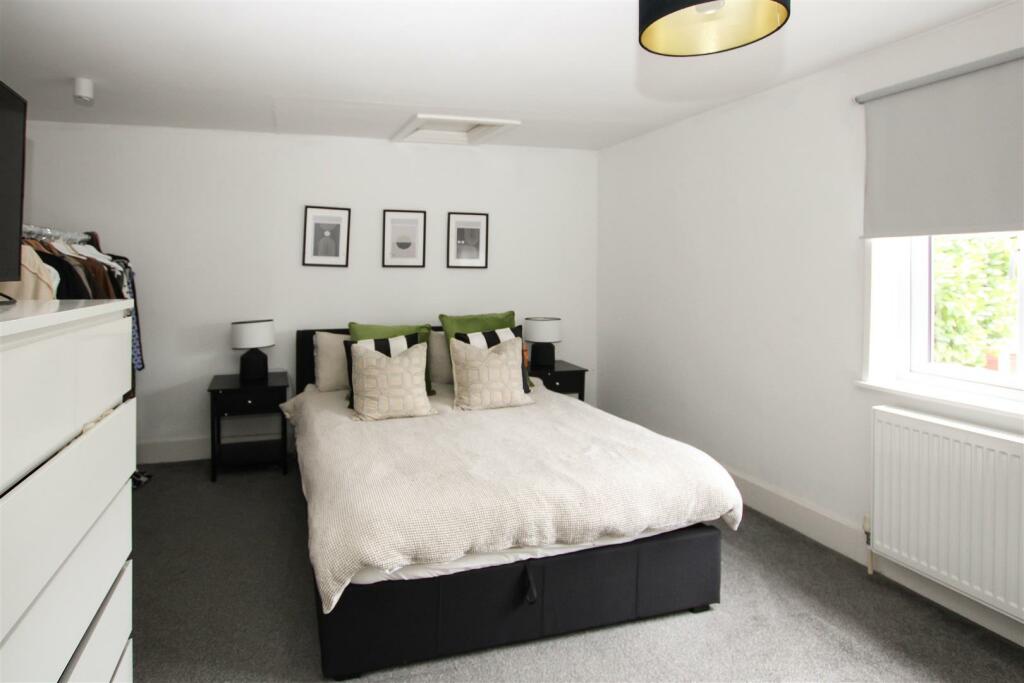 Additional image 4 of Crescent Road, Warley, Brentwood