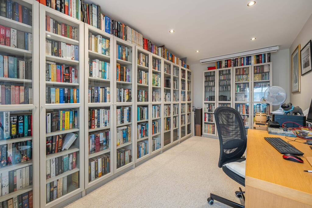 Additional image 21 of Rossetti Gardens, Coulsdon, CR5