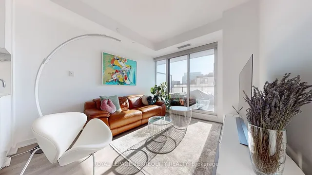 Additional image 5 of 609 Avenue Rd Unit 906