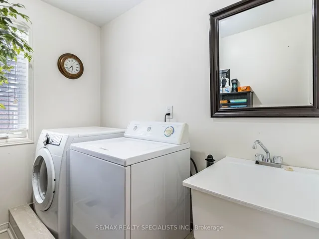 Additional image 28 of 83 Spicebush Terr