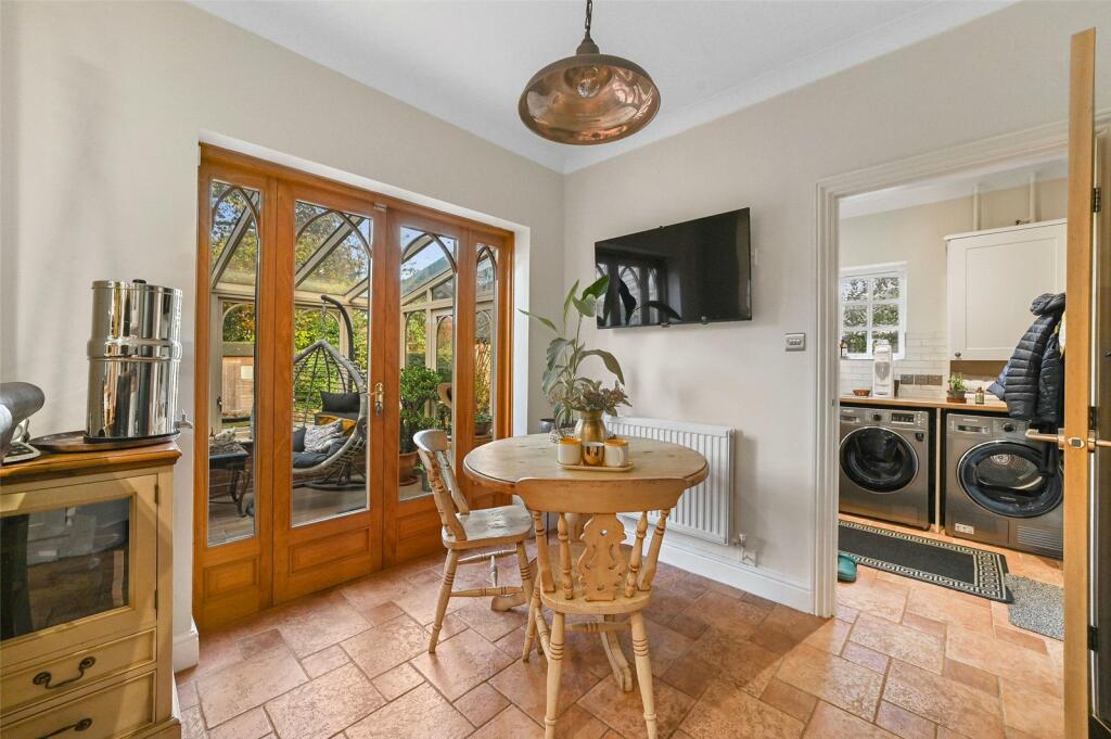 Additional image 9 of Les Bois, High Road, Layer-de-la-Haye, Colchester, CO2