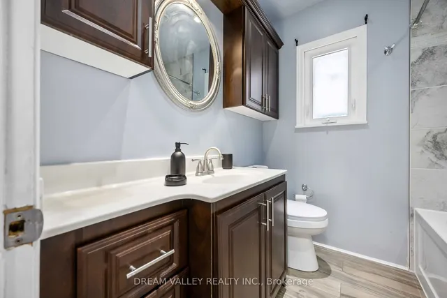 Additional image 19 of 74 Rosemount Dr