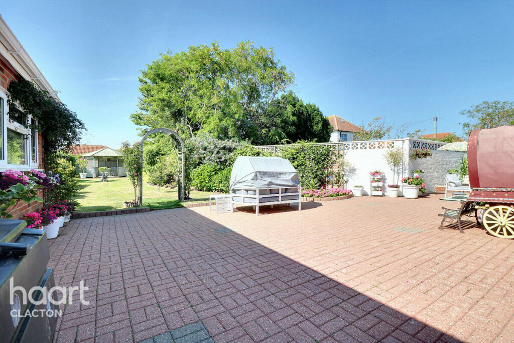 Additional image 33 of Marine Parade East, Clacton-On-Sea