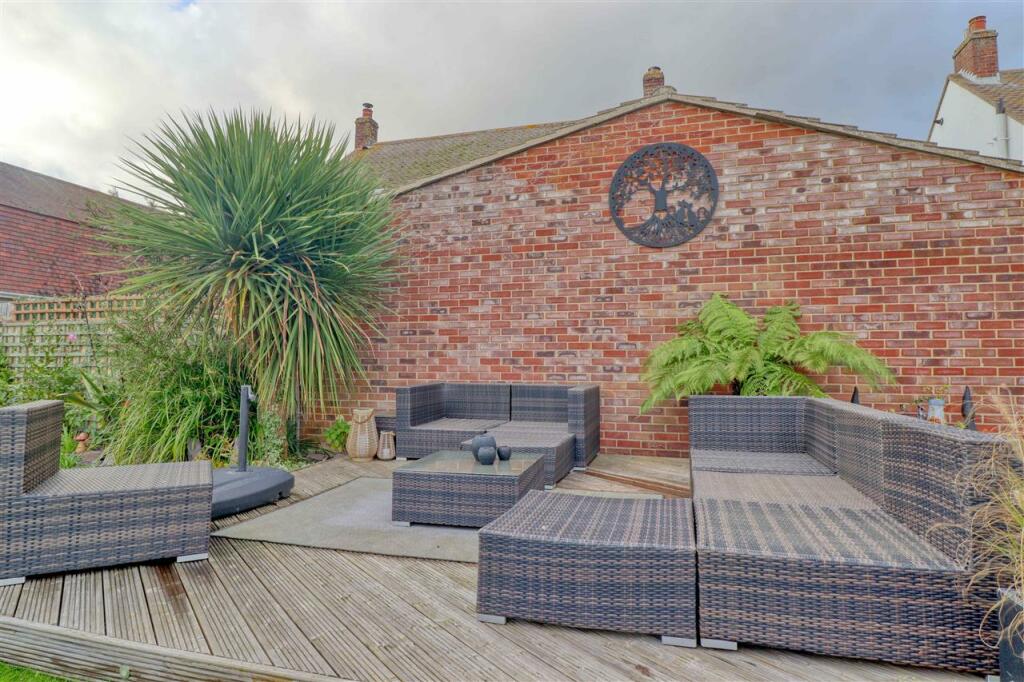 Additional image 20 of Queensway, Holland on Sea