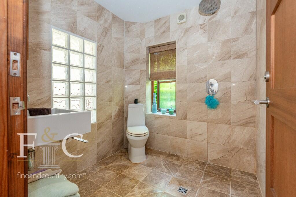 Additional image 19 of Hamlet Hill, Roydon