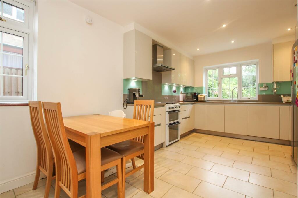 Additional image 8 of ** SIGNATURE HOME ** Cory Drive, Hutton, Brentwood