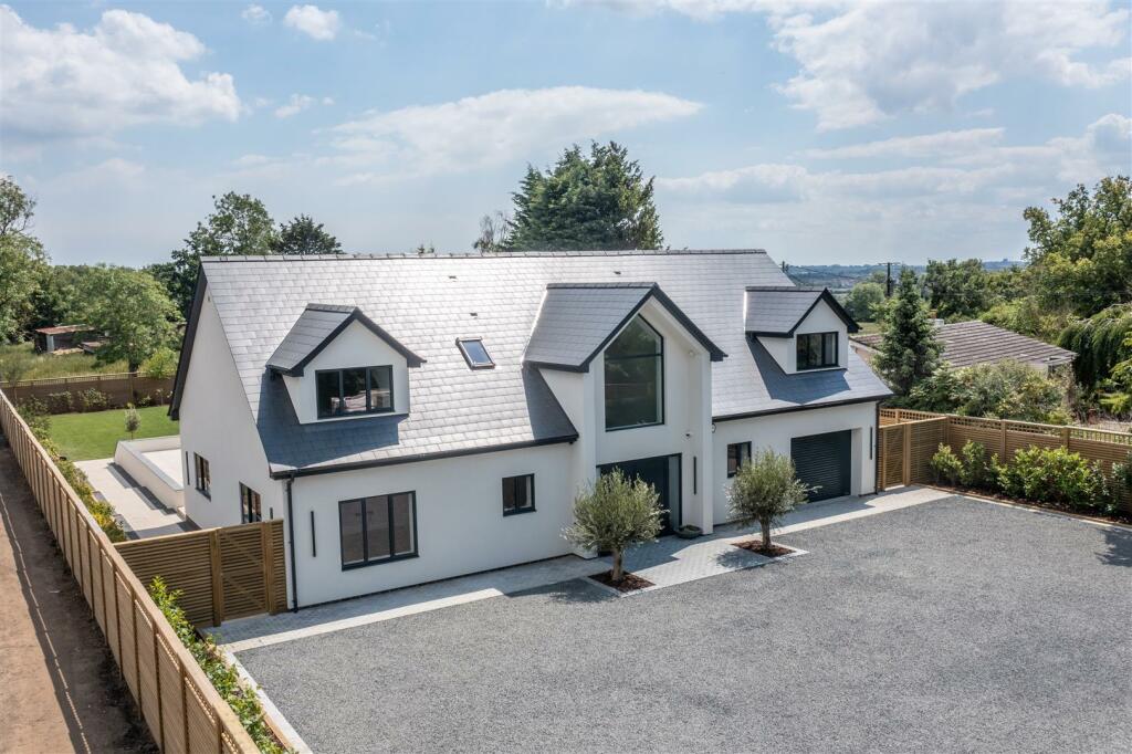 Additional image 5 of Broomhills Chase, Little Burstead, Billericay