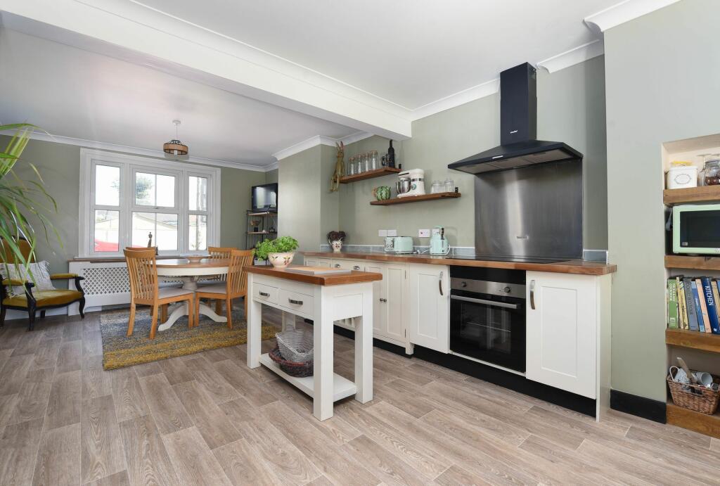 Additional image 6 of Lee Road, Harwich, CO12