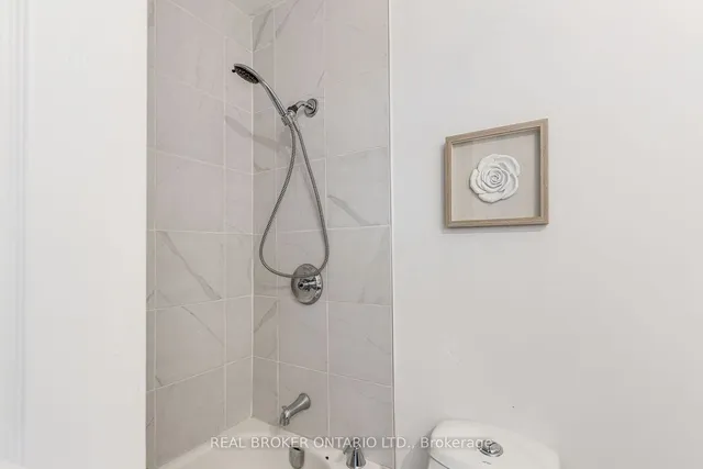 Additional image 22 of 50 Scarborough Golf Club Rd Unit 114