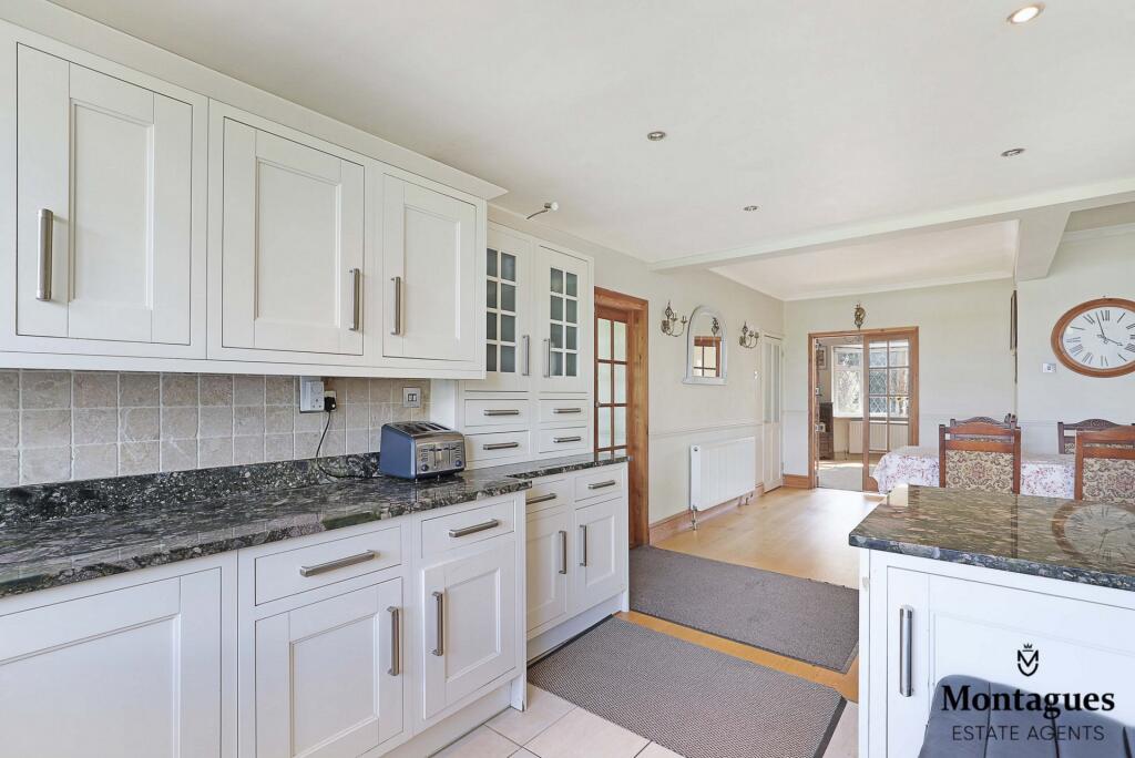 Additional image 5 of Vicarage Lane, North Weald, CM16