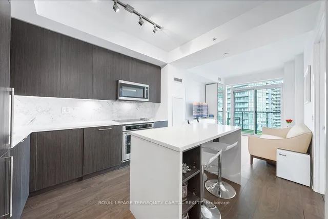 Additional image 10 of 38 Iannuzzi St Unit 2209