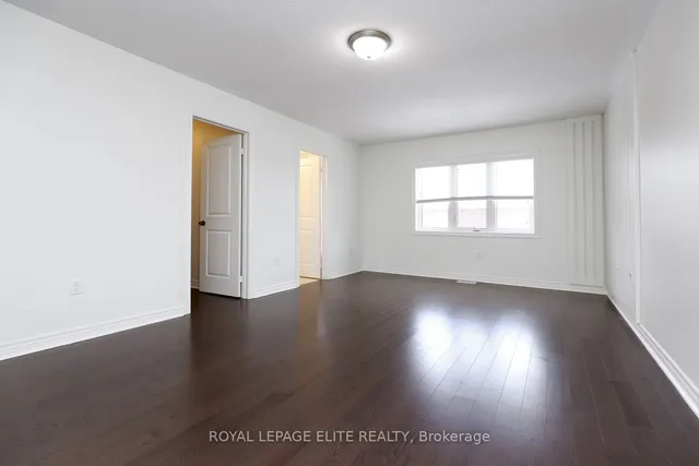 Additional image 19 of 5 MILITARY Cres