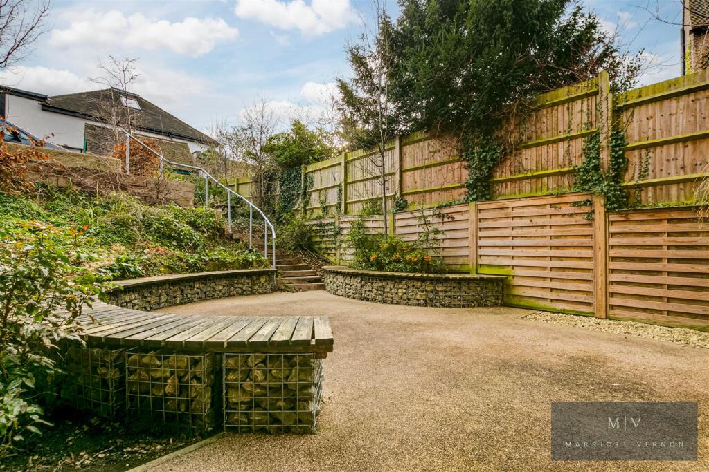 Additional image 12 of Lismore Road, South Croydon